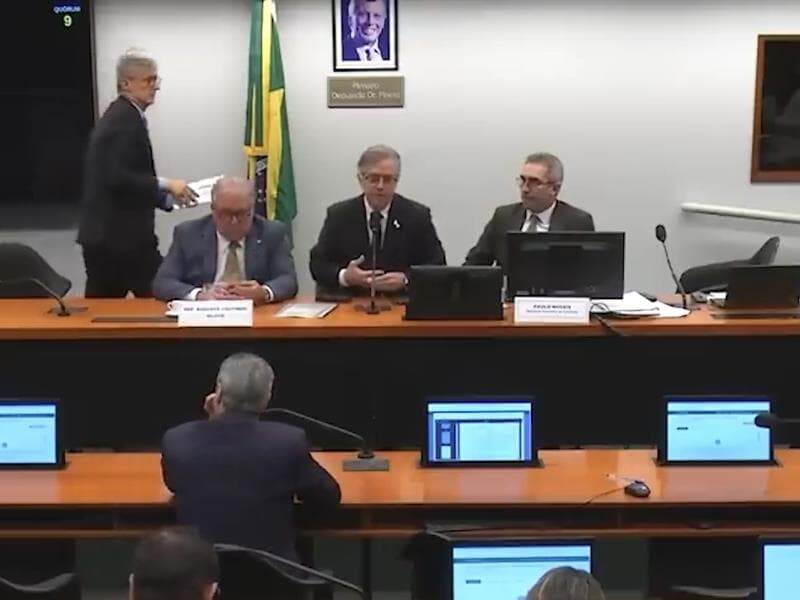 Reunião estava marcada para início às 14h30. - Reprodução/YouTube