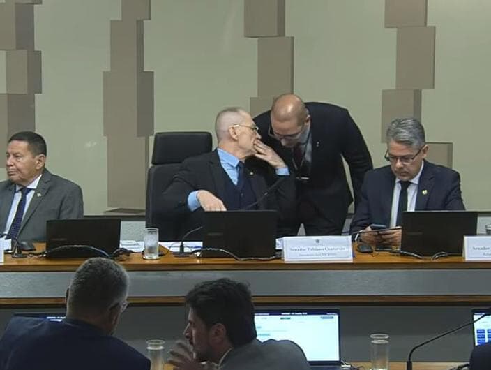 Comissão ampliou escopo das investigações com foco em operações financeiras e acessos a aeroportos.  - Reprodução/YouTube