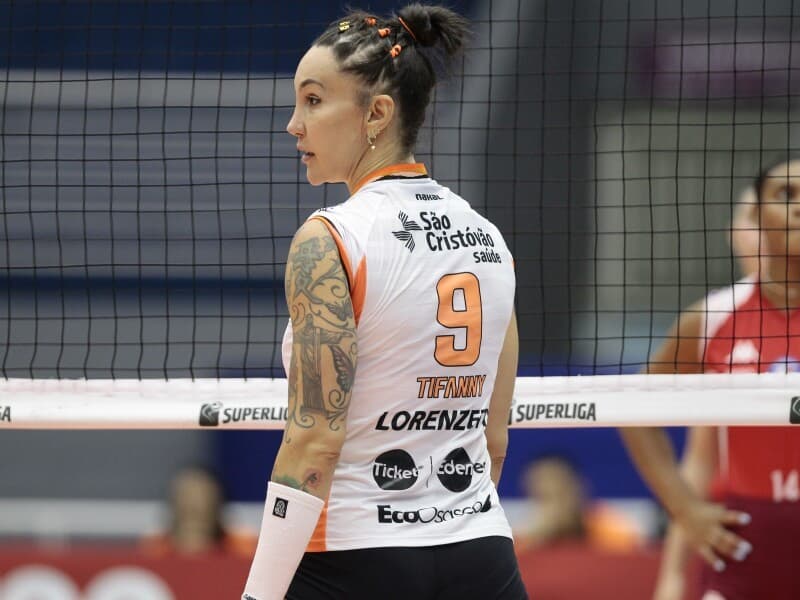 Tiffany Abreu jogadora do Osasco durante partida contra o paulistano Barueri pela Super Liga Feminina de Volei 2026.  - Marco Miatelo/AGIF/Folhapress