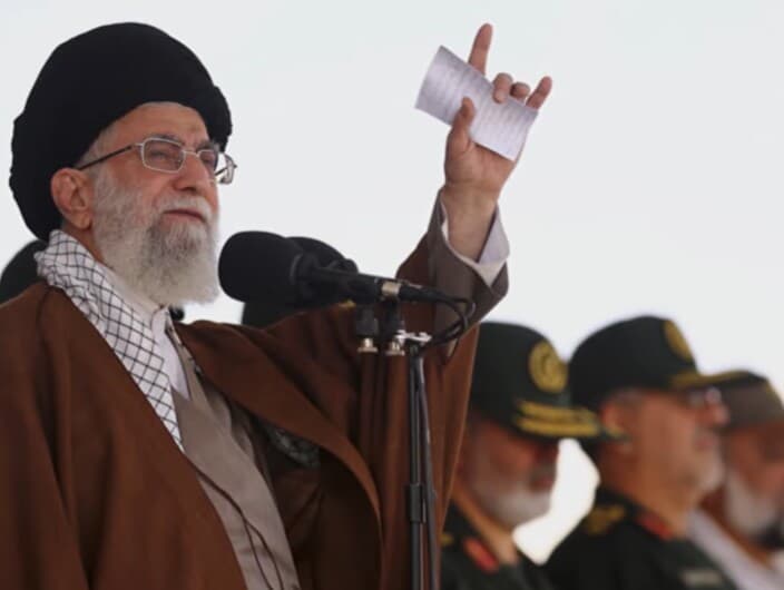 Khamenei comandava o Irã com mão de ferro desde 1989. - Reprodução/Youtube