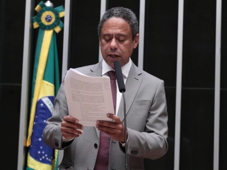 Segundo o relator, deputado Orlando Silva, o texto respeita o princípio da irretroatividade da lei penal e não alcança fatos já anistiados. - Bruno Spada/Câmara dos Deputados