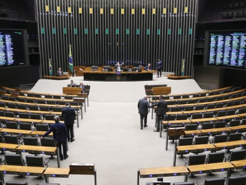 Matéria foi aprovada em Plenário. - Kayo Magalhães/Câmara dos Deputados