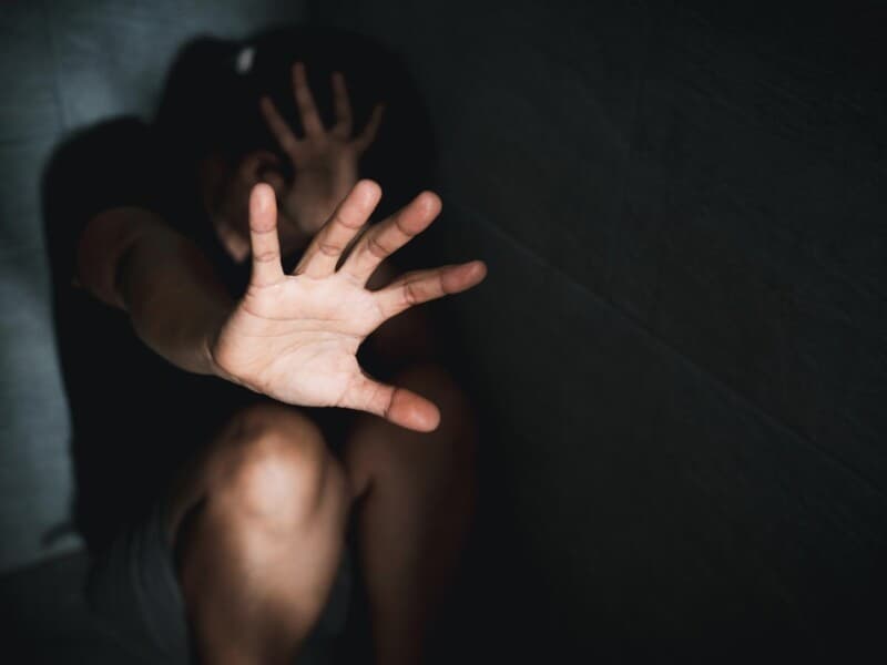 Texto prevê agravantes quando a vítima for menor de 14 anos ou pessoa com deficiência. - Freepik