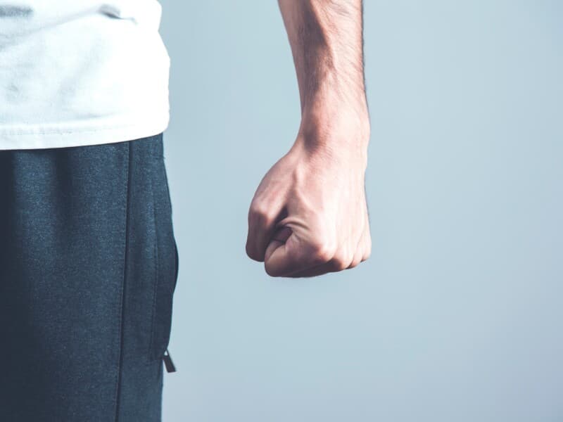 A proposta também alcança quem descumprir dever de sustento dos filhos ou tiver medida protetiva judicial. - Freepik