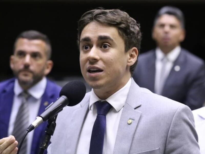 Nikolas Ferreira e Caroline de Toni criticaram proposta de Boulos de criar taxa mínima de entregas em aplicativos de delivery. - Kayo Magalhães / Câmara dos Deputados