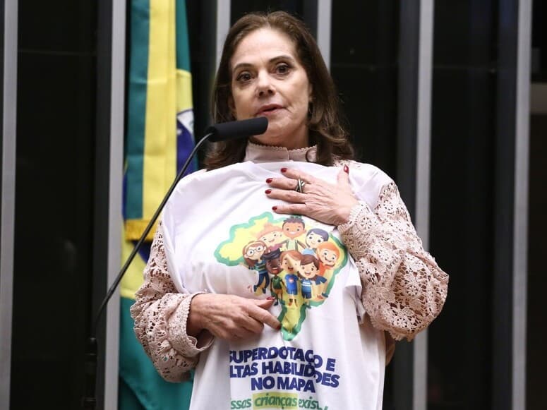 Deputada Soraya Santos defendeu o texto: "Não vamos mais perder talentos para outros países". - Vinicius Loures/Câmara dos Deputados