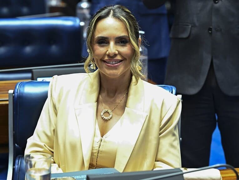 Nova senadora, Roberta Acioly tem mandato até 31 de janeiro de 2027. - Jefferson Rudy/Agência Senado