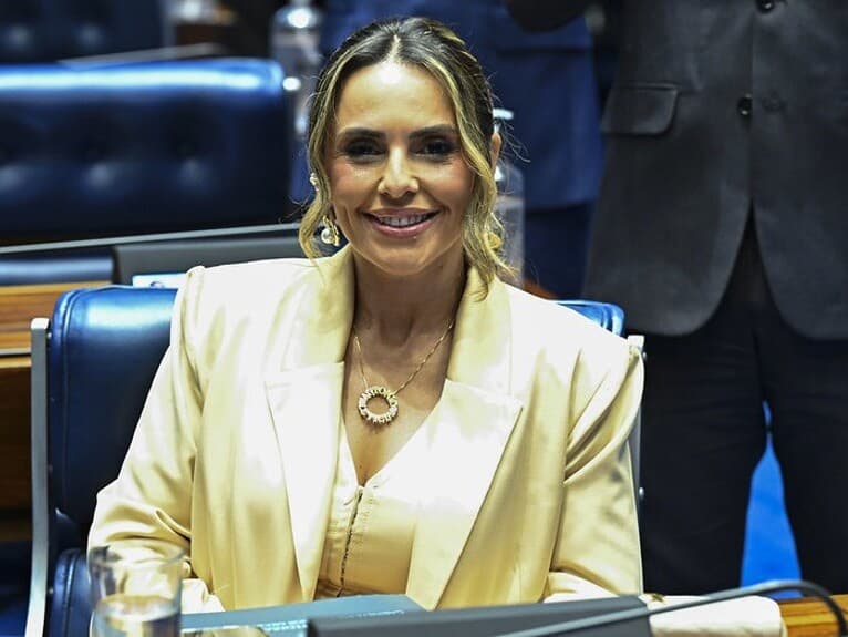 Nova senadora, Roberta Acioly tem mandato até 31 de janeiro de 2027. - Jefferson Rudy/Agência Senado