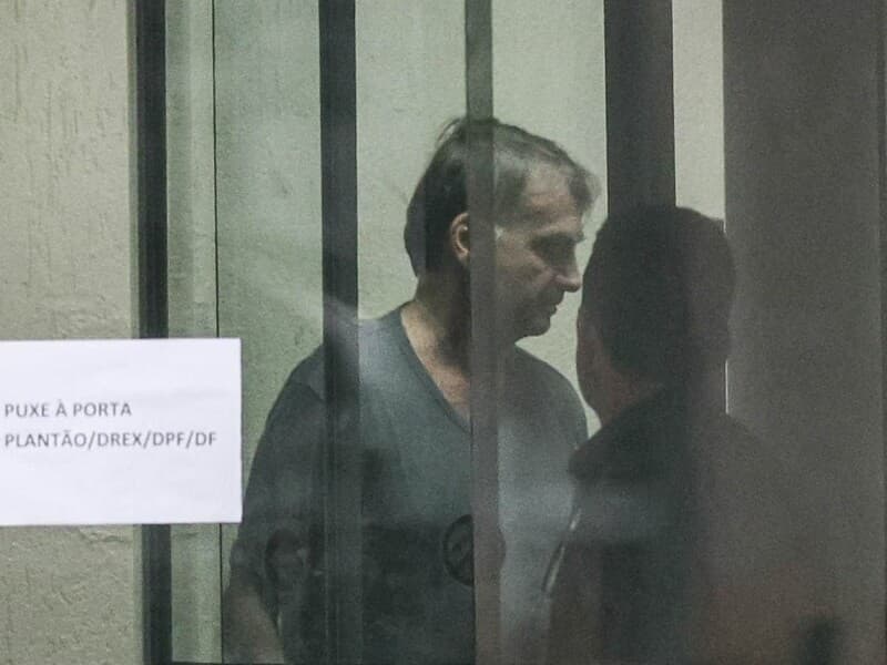 Bolsonaro foi transferido ao DF Star pela manhã ao apresentar sintomas de infecção.  - Gabriela Biló/Folhapress