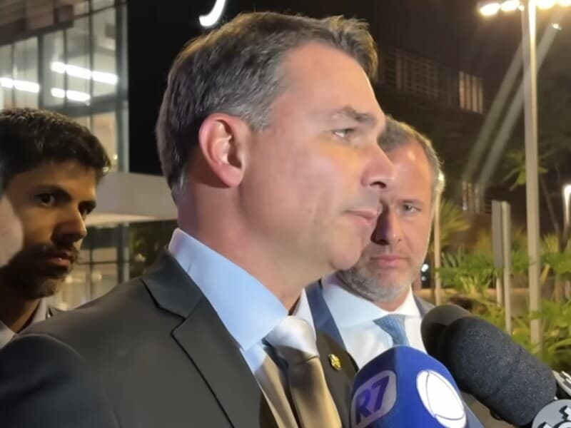 Declaração foi dada a jornalistas na terça-feira (17). - Reprodução/YouTube