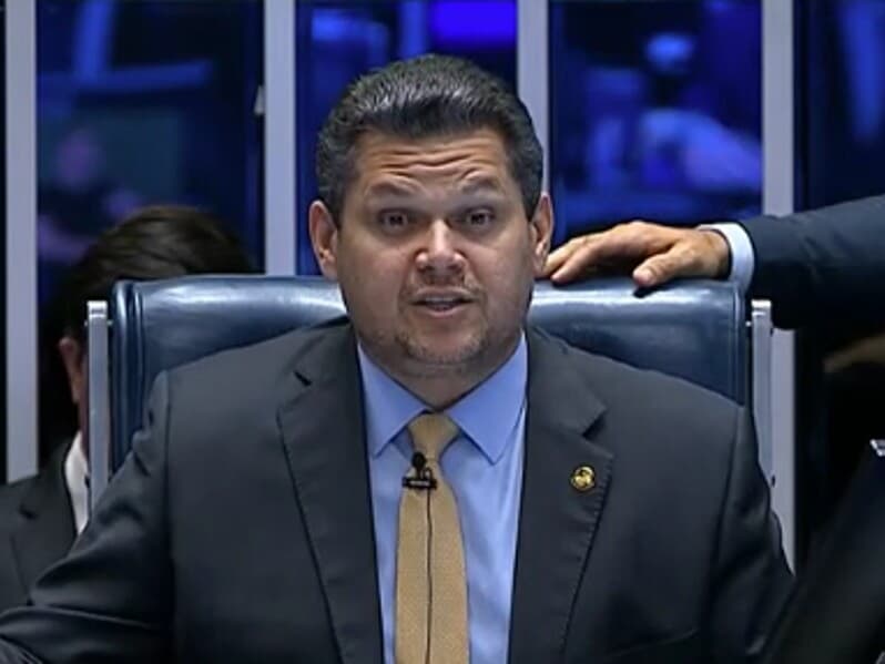 s - Reprodução/YouTube