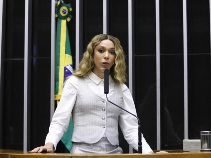 Deputada pede que o programa seja suspenso por 30 dias. - Kayo Magalhães/Câmara dos Deputados