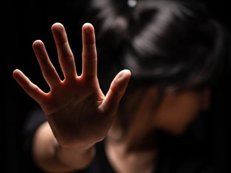 Texto estabelece até 40 anos de prisão quando o crime resultar na morte do parente atingido.
 - Freepik