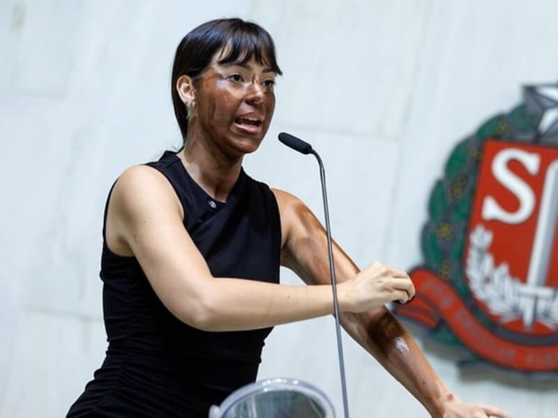 Declarações raciais de Fabiana Bolsonaro variaram nos pleitos de 2020 e 2022. - Rodrigo Costa/Alesp