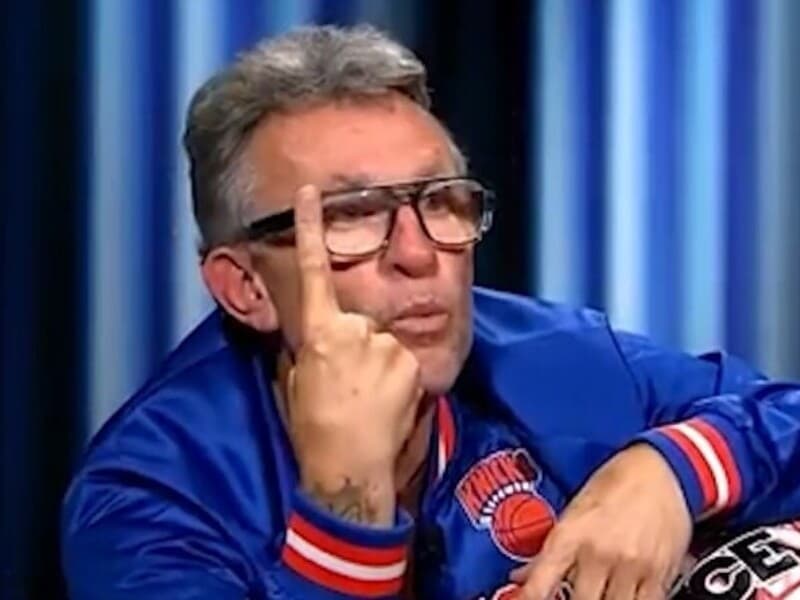 Ídolo do Corinthians lamentou a polarização e criticou parlamentares que, mesmo com popularidade, não apresentam propostas concretas. - TV Brasil/Reprodução