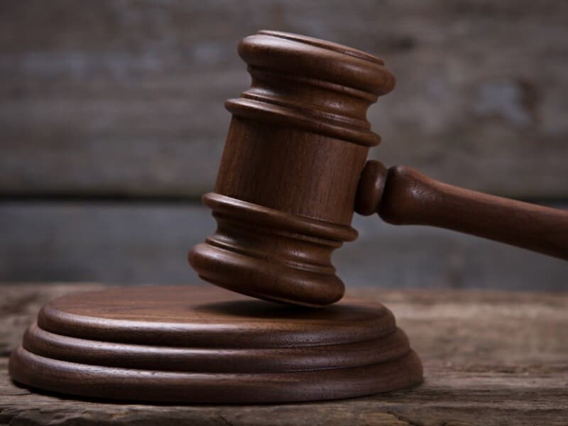 Justiça entendeu que houve caracterização do réu como funcionário-fantasma.
 - Freepik