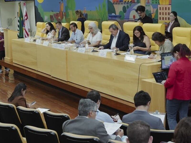 Autor do projeto enquadra "pautas progressistas" como discursos do "movimento woke". - Richard Lourenço | Rede Câmara