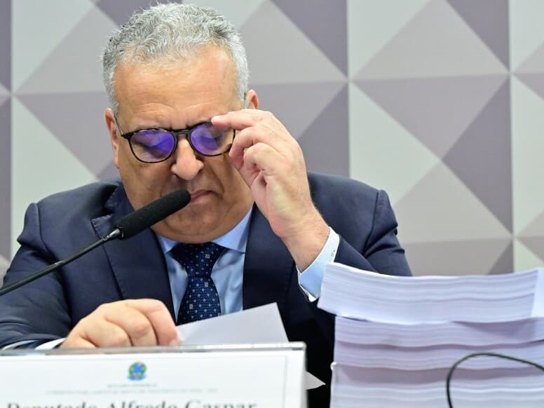 Alfredo Gaspar elaborou relatório de quase 5 mil páginas. - Geraldo Magela/Agência Senado Alfredo Gaspar elaborou relatório de quase 5 mil páginas. - Geraldo Magela/Agência Senado