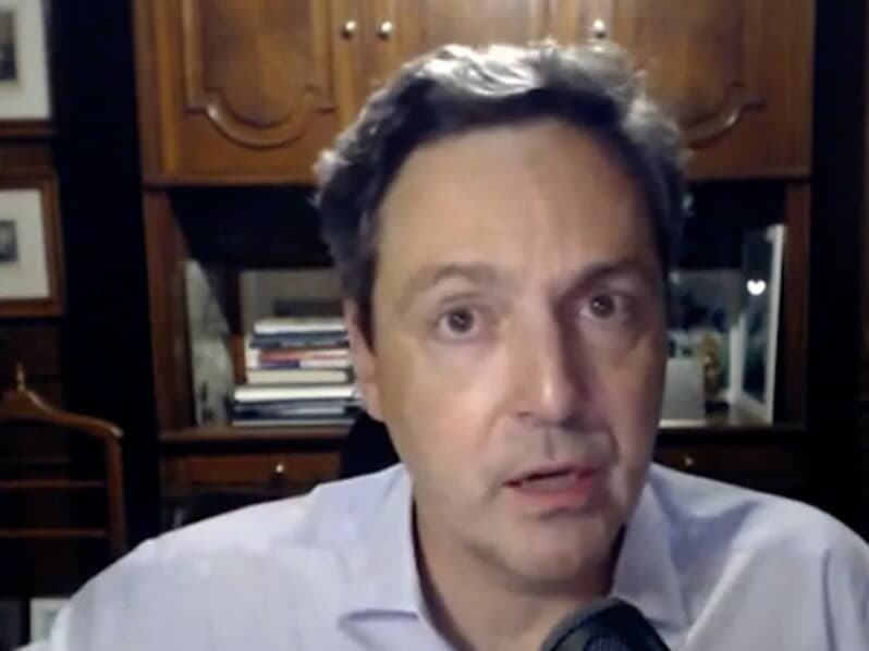 Deputado disse que medida poderia ser tomada por governador com "brio" e "noção". - Reprodução/Youtube