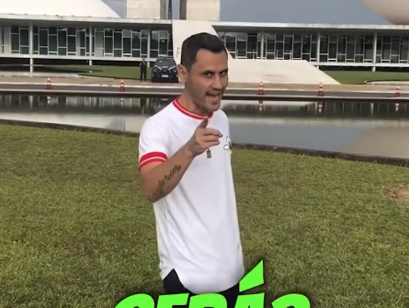 Vídeo foi publicado nas redes sociais. - Reprodução/YouTube