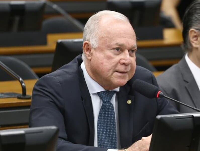 Deputado Paulo Azi, relator das PECs do fim da escala 6x1. - Vinicius Loures/Câmara dos Deputados
