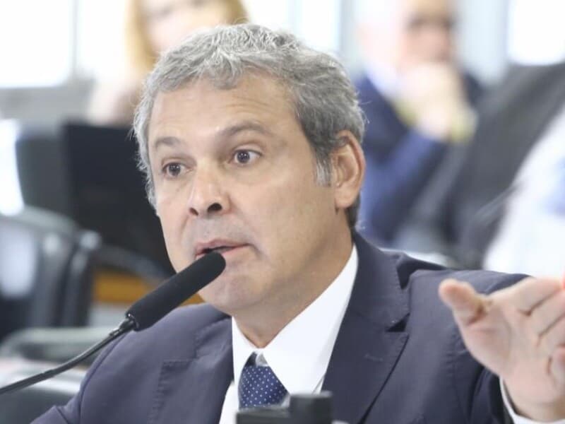 Lindbergh Farias acusa Eduardo de tentar interferir em decisões da Justiça Eleitoral durante o período de campanha. - Vinicius Loures / Câmara dos Deputados