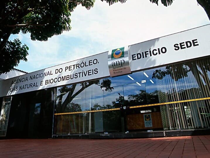 Principal justificativa do projeto é ampliar a capacidade de fiscalização da mistura obrigatória de biocombustíveis, como etanol e biodiesel, aos combustíveis fósseis, como gasolina. - ANP