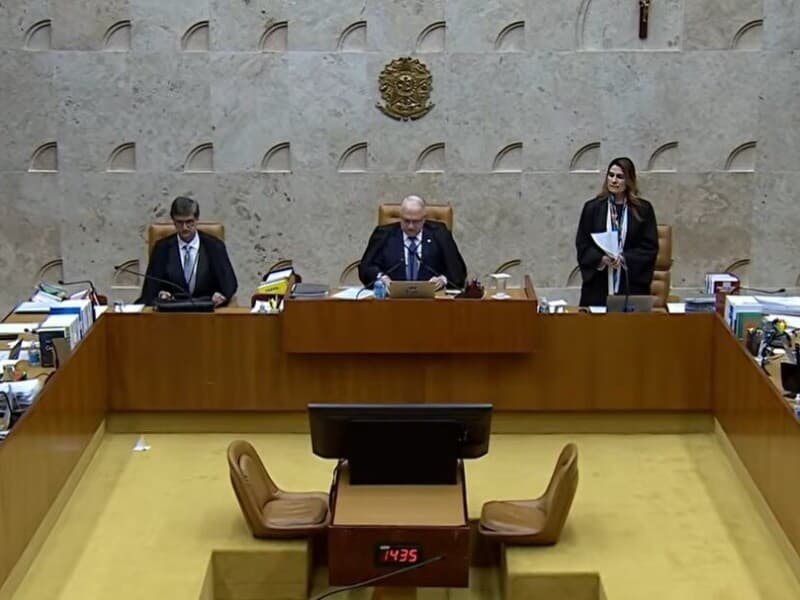 Ministros julgam critério para eleição de governo interino do Rio de Janeiro em disputa entre voto direto e escolha indireta. - TV Justiça/Reprodução