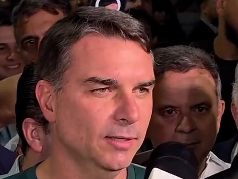 Flávvio Bolsonaro - Reprodução/Youtube