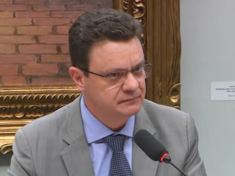 Candidato com apoio do PT à vaga do TCU afirma que, se eleito pela vaga, preservará independência do cargo, independente da posição do governo. - TV Câmara/Divulgação