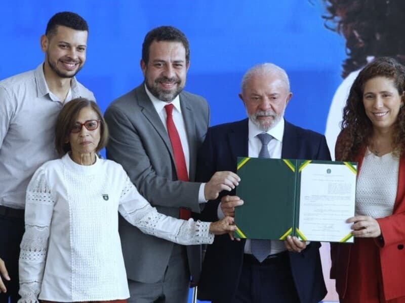 Assinatura de medidas no Palácio do Planalto marca nova etapa na política de valorização de trabalhadores terceirizados no serviço público federal. -  Adalberto Marques/MGI
