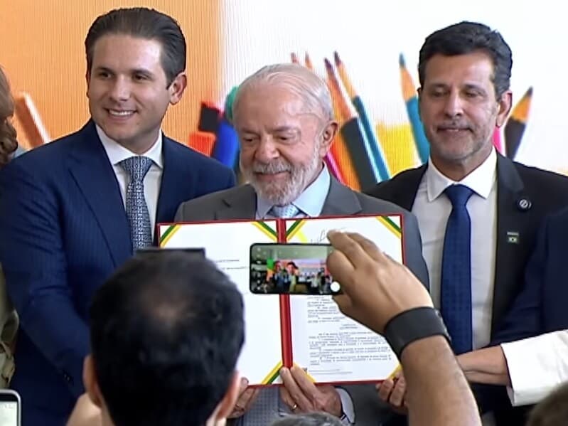 Plano foi sancionado sem vetos na tarde desta terça-feira (14). - Reprodução/YouTube