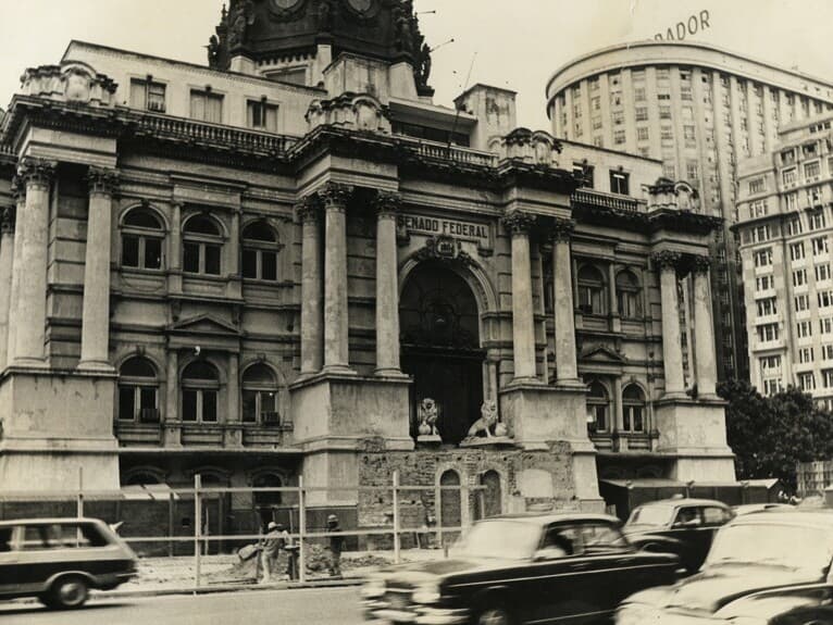 Palácio Monroe foi sede do Senado entre 1925 e 1960. Prédio foi inteiramente demolido em 1976. - Arquivo Nacional