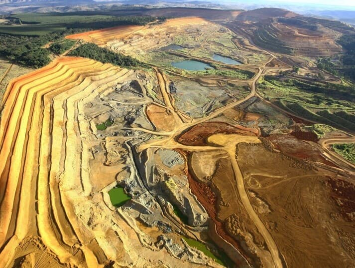 Jazida de mineração da empresa Vale Fertilizantes na, região de Araxá (MG). O município se tornou atrativo aos gigantes do setor de mineração do Brasil por possuir terras raras de onde podem ser retirados os rejeitos de nióbio e fosfato. - Edson Silva/Folhapress