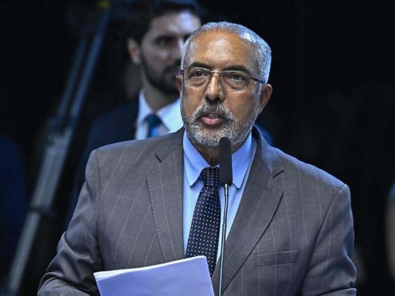 Paulo Paim é autor de uma das propostas de redução de escala de trabalho. -  Waldemir Barreto/Agência Senado