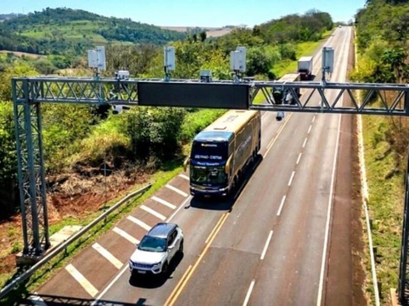 Motoristas ganham prazo para regularização de débitos de pedágios antes da retomada das penalidades. - Divulgação/ANTT