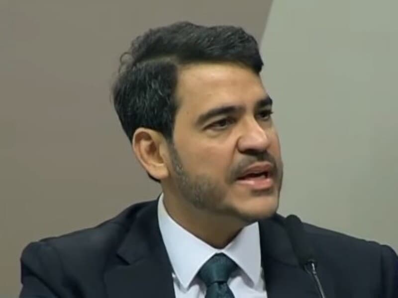 Indicado defendeu respeito ao teto constitucional e criticou pagamentos acima do limite. - Reprodução/Youtube