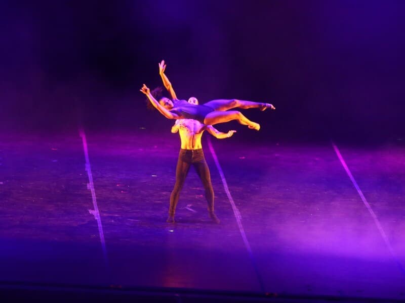 A lei estabelece exigências de formação e obrigações em contratos de trabalho. - Dieter Gross/iShoot/Folhapress