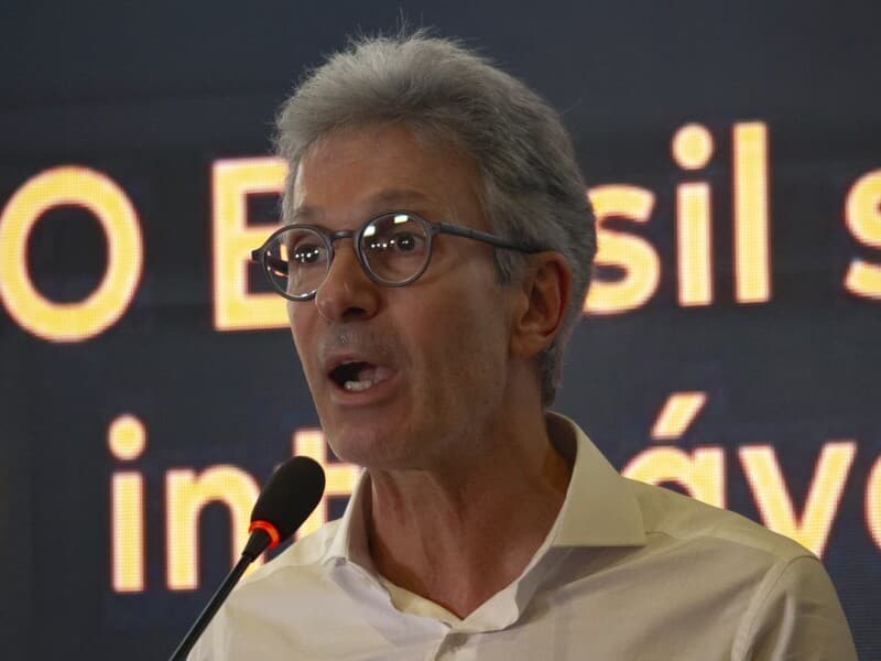 Romeu Zema foi criticado por governistas nas redes sociais por fala sobre trabalho infantil.  -  Raul Luciano/AtoPress/Folhapress
