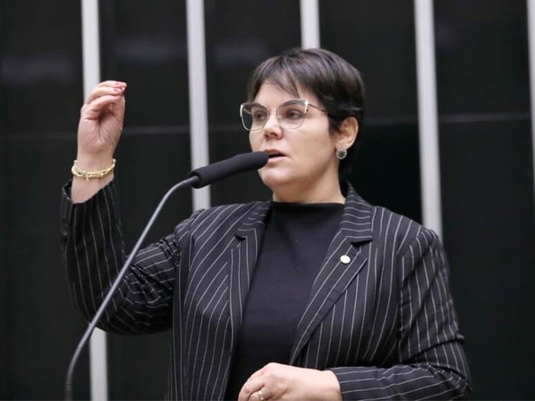 "Lei Cor de Rosa" estabelece critérios com base no sexo biológico para acesso a espaços e políticas públicas destinados a mulheres. - Zeca Ribeiro/Câmara dos Deputados