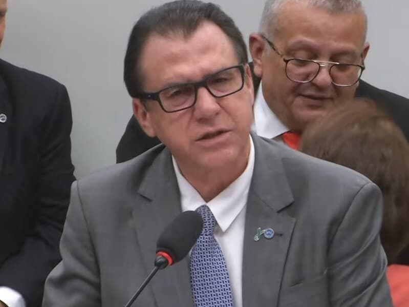 Ministro defende redução de 44 para 40 horas semanais. - Reprodução/YouTube
