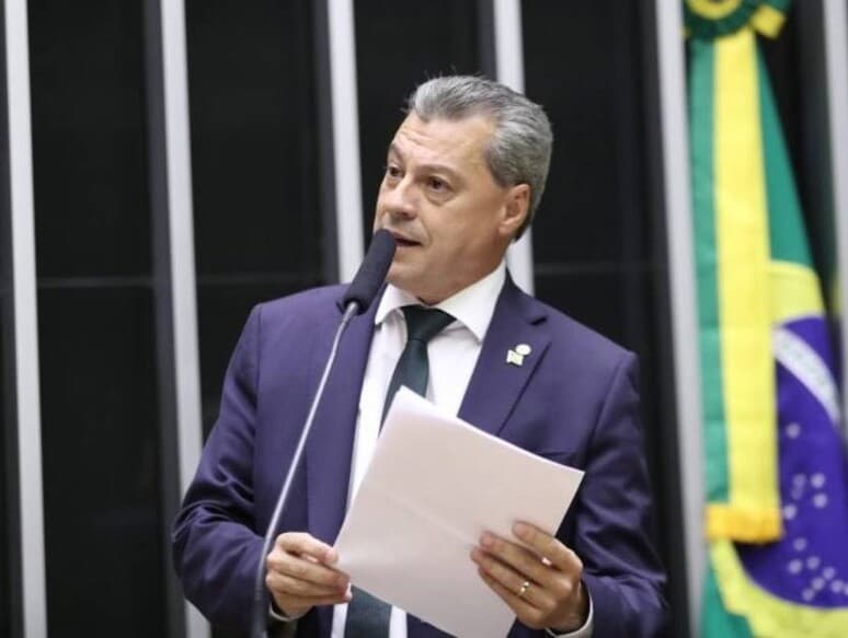 Relator defende correção automática do teto do MEI para evitar perdas com a inflação. - Zeca Ribeiro/Câmara dos Deputados