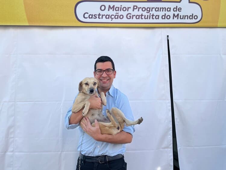 O deputado Marcelo Queiroz comandou, como secretário da Agricultura, o o RJPET, chamado de "o maior programa de castração gratuita do mundo". - Governo do RJ