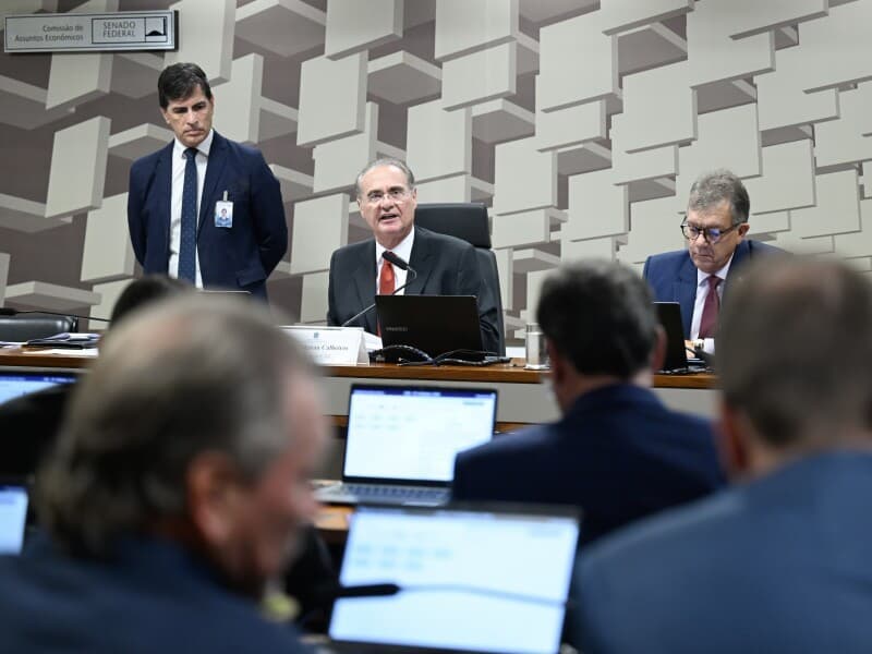 Renan Calheiros cobrou agilidade do Banco Central a respeito da crise de liquidez do BRB.  - Andressa Anholete/Agência Senado