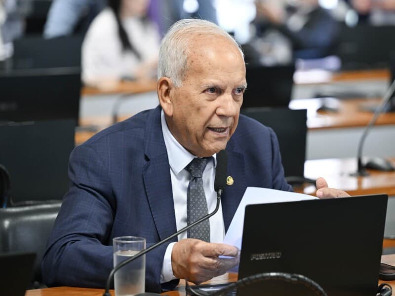 Texto relatado por Oriovisto Guimarães prevê penas para quem induz acionistas ao erro ou fornece falsa contabilidade. - Edilson Rodrigues/Agência Senado
