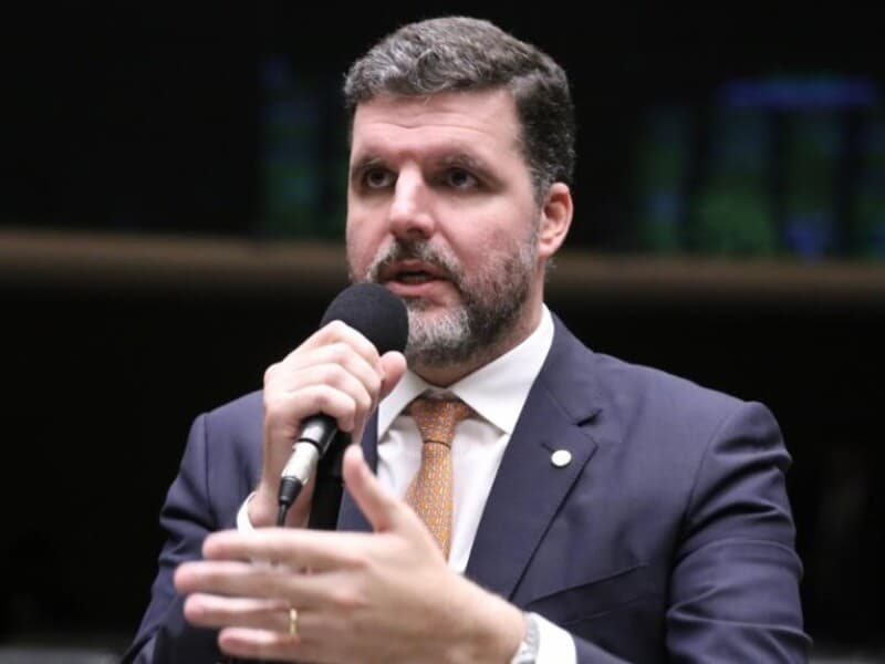União Europeia acusa produtores brasileiros de manterem utilização de antibióticos de uso humano. - Kayo Magalhães/Câmara dos Deputados