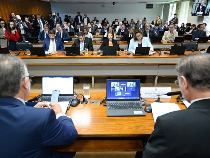 Texto aprovado na CAE permite financiar abrigos e programas de controle populacional de animais domésticos. - Andressa Anholete/Agência Senado