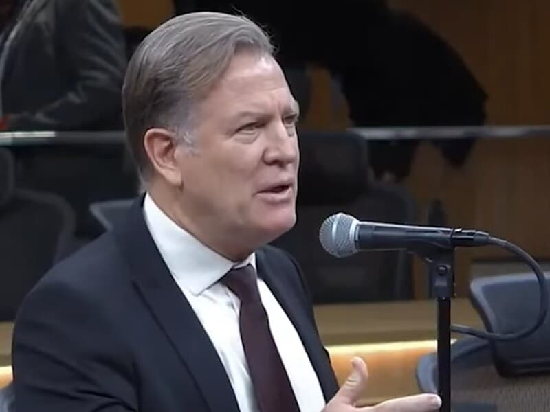 Deputado afirmou que colega iria "amanhecer morte" se encostasse nele. - Reprodução/YouTube