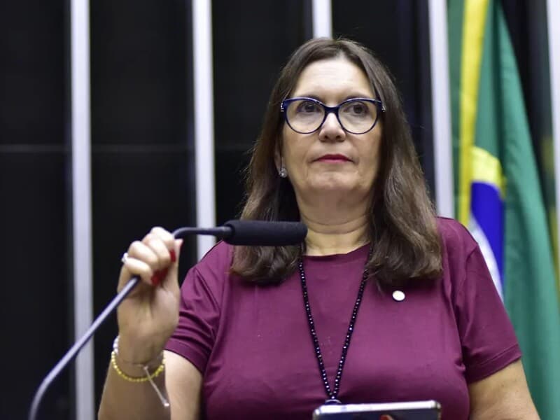 Segundo Bia Kicis, projeto evita perda de especialistas qualificados. - Zeca Ribeiro/ Câmara dos Deputados