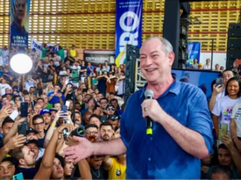 Ciro oficializou sua pré-candidatura neste sábado (16). - Reprodução/Instagram